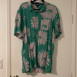 NWOT Men’s short sleeve Volcom button down